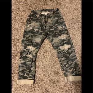 Camo boyfriend fit pants